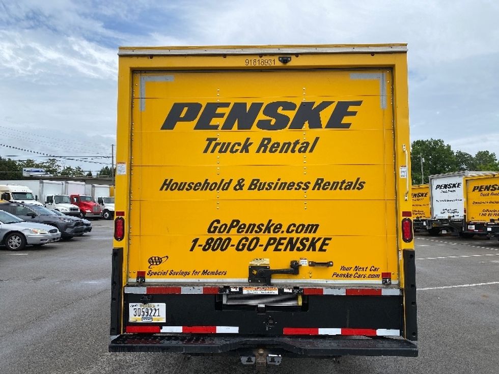 Light Duty Box Truck-Light and Medium Duty Trucks-GMC-2021-Savana G33903-Louisville-KY-106,061\n\t\tmiles-$ 22,500 - Image 7