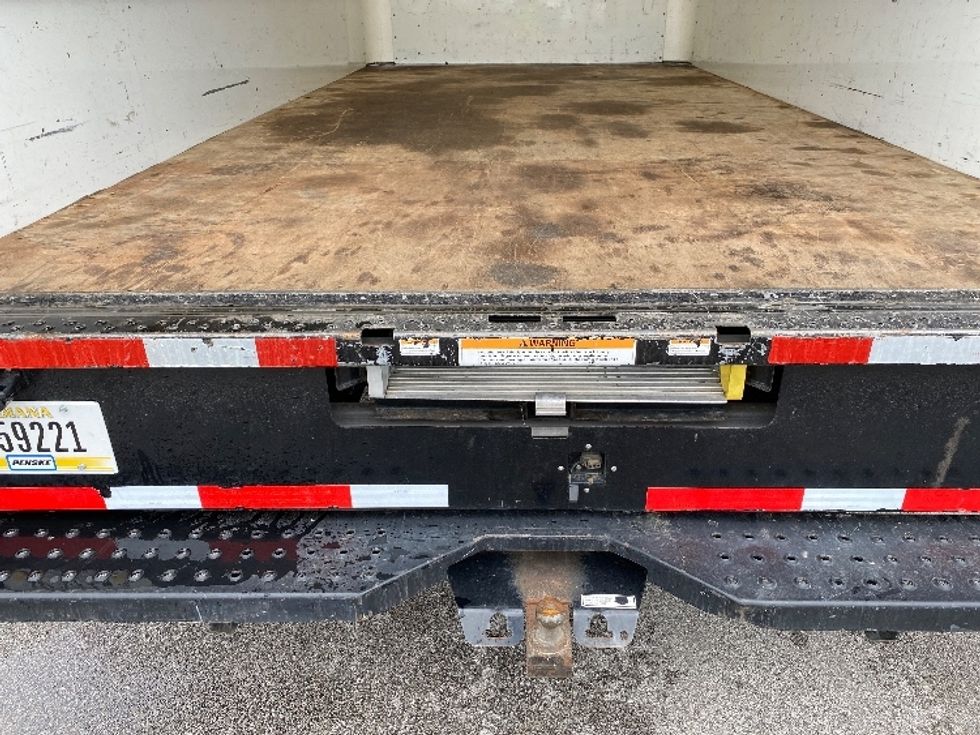 Light Duty Box Truck-Light and Medium Duty Trucks-GMC-2021-Savana G33903-Louisville-KY-106,061\n\t\tmiles-$ 22,500 - Image 9