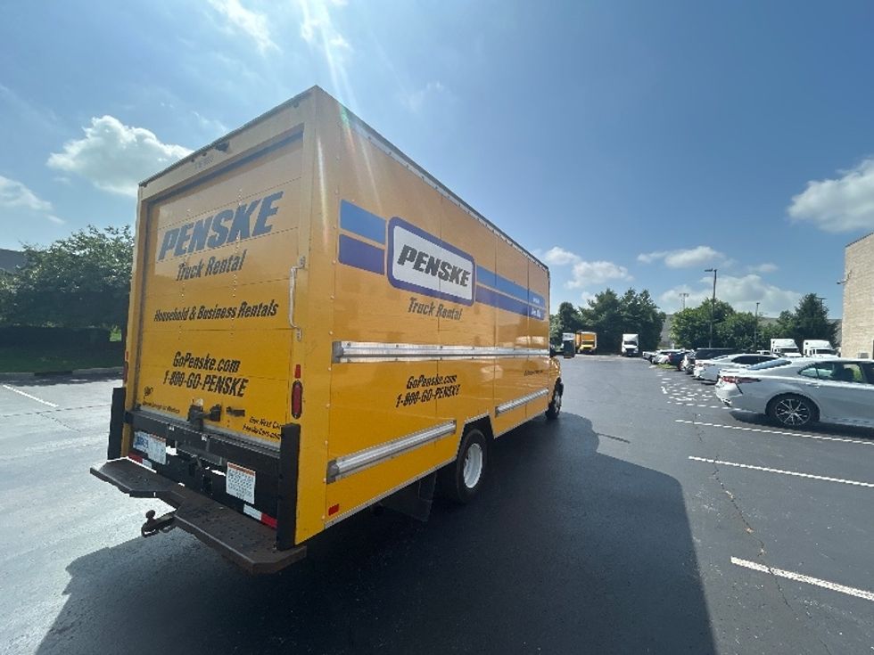 Light Duty Box Truck-Light and Medium Duty Trucks-GMC-2021-Savana G33903-Louisville-KY-115,870\n\t\tmiles-$ 23,000 - Image 13
