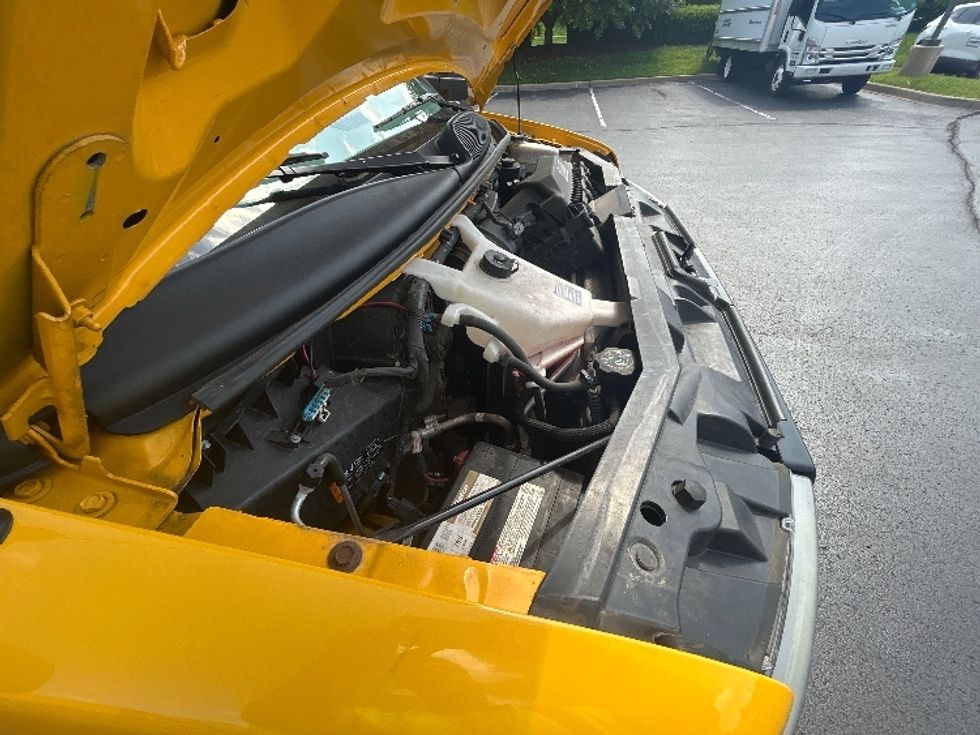 Light Duty Box Truck-Light and Medium Duty Trucks-GMC-2021-Savana G33903-Louisville-KY-115,870\n\t\tmiles-$ 23,000 - Image 23