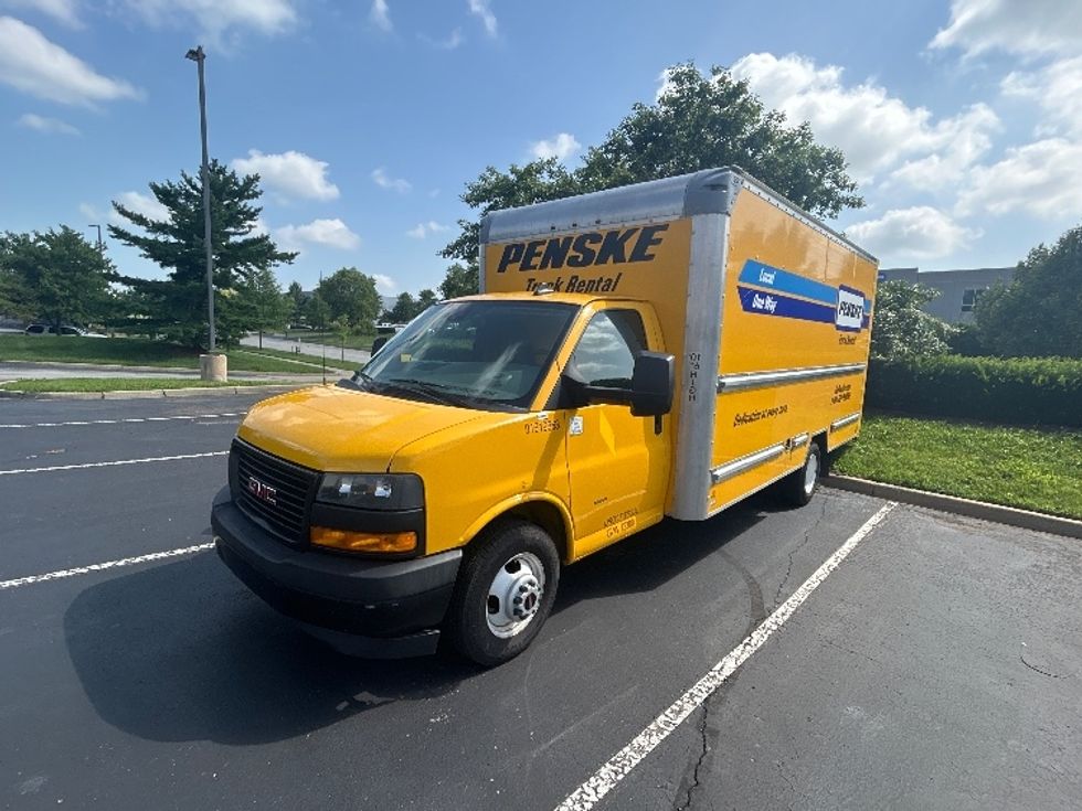 Light Duty Box Truck-Light and Medium Duty Trucks-GMC-2021-Savana G33903-Louisville-KY-115,870\n\t\tmiles-$ 23,000 - Image 3