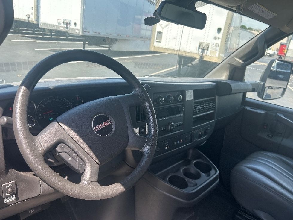 Light Duty Box Truck-Light and Medium Duty Trucks-GMC-2021-Savana G33903-Louisville-KY-66,703\n\t\tmiles-$ 33,750 - Image 17