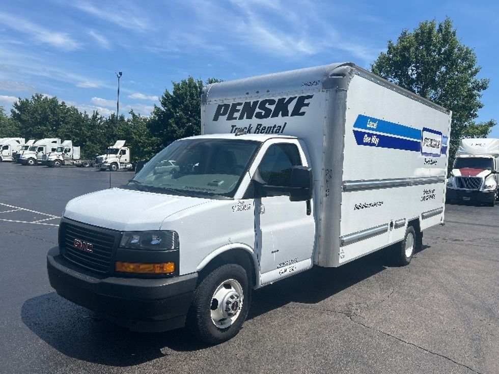 Light Duty Box Truck-Light and Medium Duty Trucks-GMC-2021-Savana G33903-Louisville-KY-66,703\n\t\tmiles-$ 33,750 - Image 3