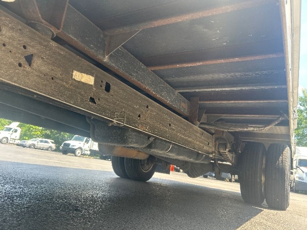 Light Duty Box Truck-Light and Medium Duty Trucks-GMC-2021-Savana G33903-Louisville-KY-66,703\n\t\tmiles-$ 33,750 - Image 5