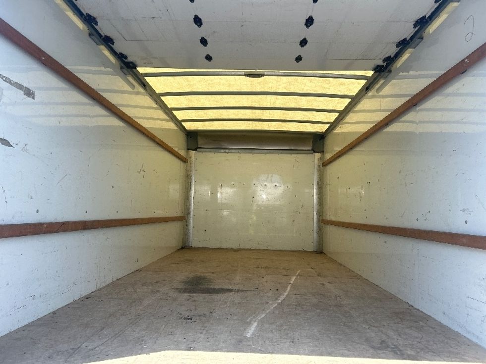 Light Duty Box Truck-Light and Medium Duty Trucks-GMC-2021-Savana G33903-Louisville-KY-66,703\n\t\tmiles-$ 33,750 - Image 8