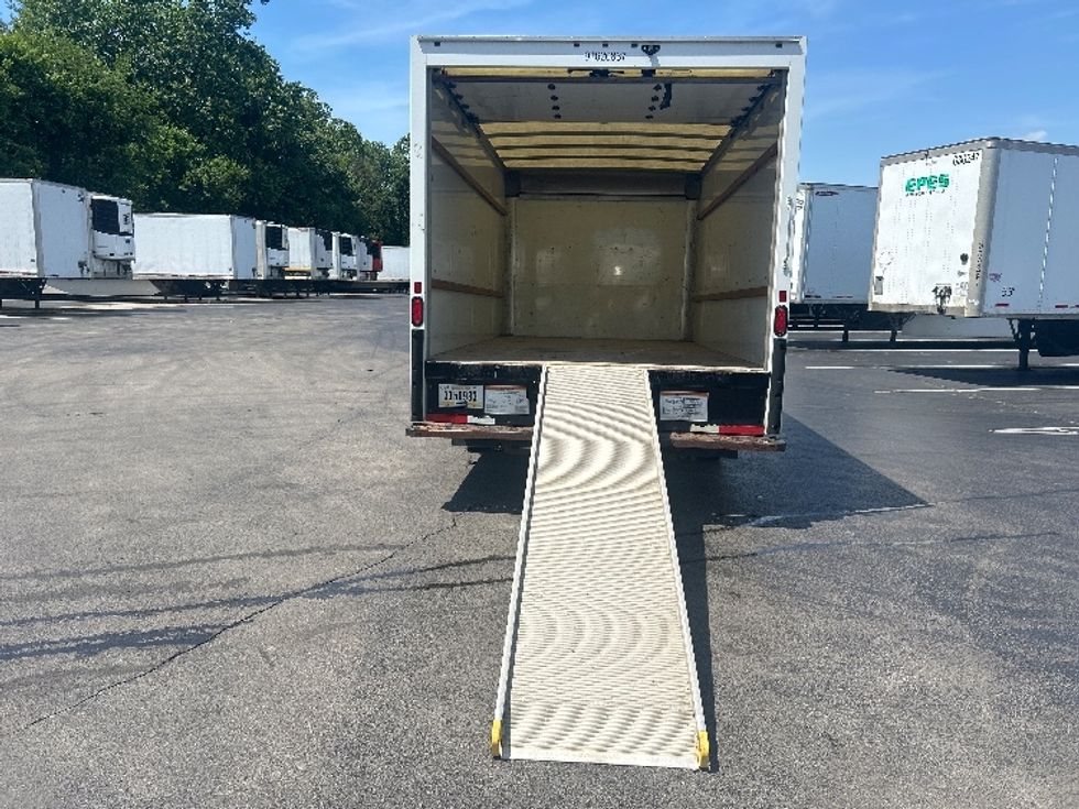 Light Duty Box Truck-Light and Medium Duty Trucks-GMC-2021-Savana G33903-Louisville-KY-66,703\n\t\tmiles-$ 33,750 - Image 9