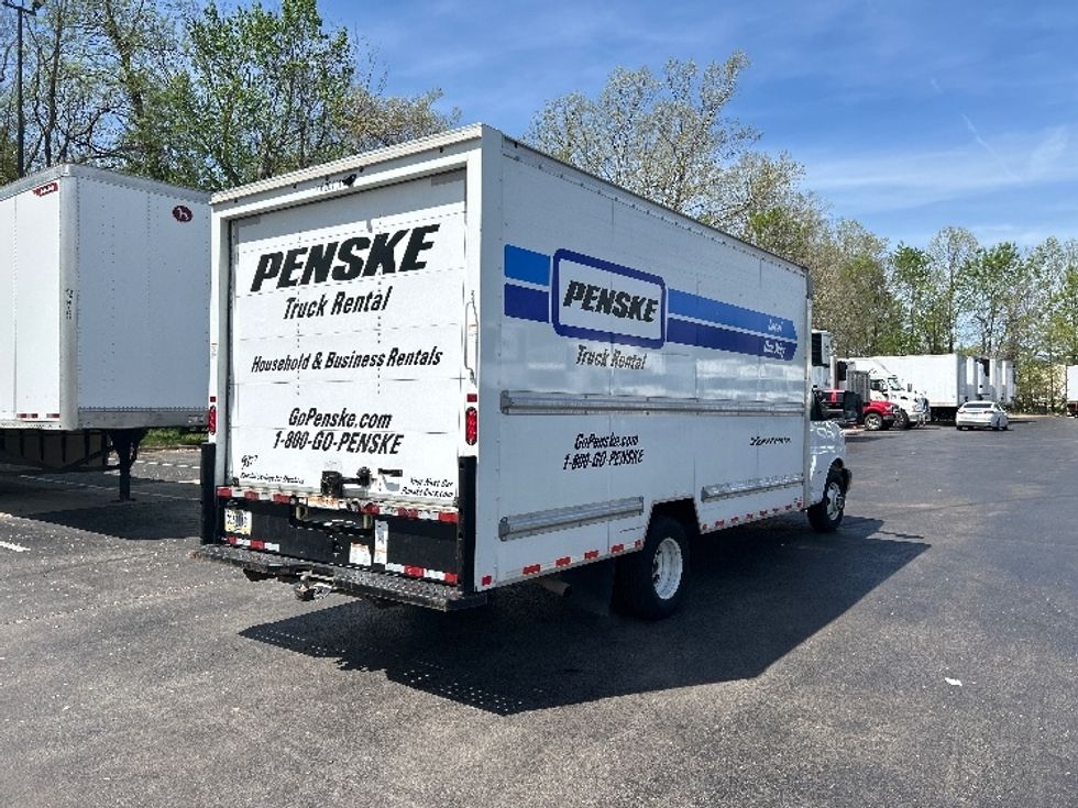 Light Duty Box Truck-Light and Medium Duty Trucks-GMC-2021-Savana G33903-Louisville-KY-69,399\n\t\tmiles-$ 33,000 - Image 13