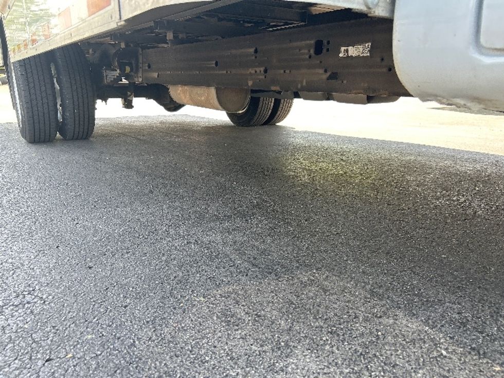 Light Duty Box Truck-Light and Medium Duty Trucks-GMC-2021-Savana G33903-Louisville-KY-69,399\n\t\tmiles-$ 33,000 - Image 14