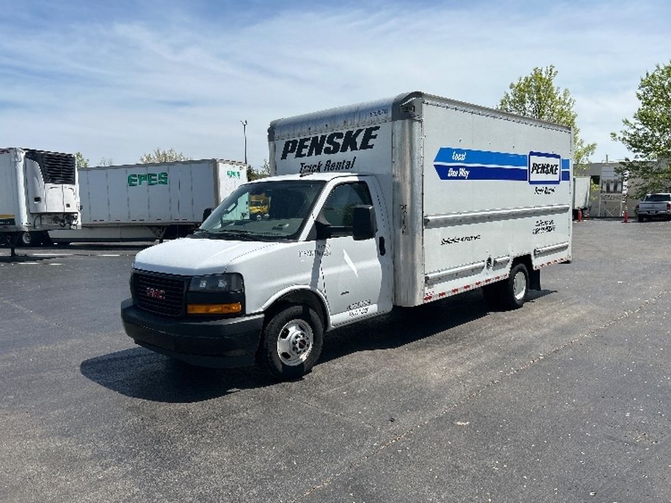 Light Duty Box Truck-Light and Medium Duty Trucks-GMC-2021-Savana G33903-Louisville-KY-69,399\n\t\tmiles-$ 33,000 - Image 3