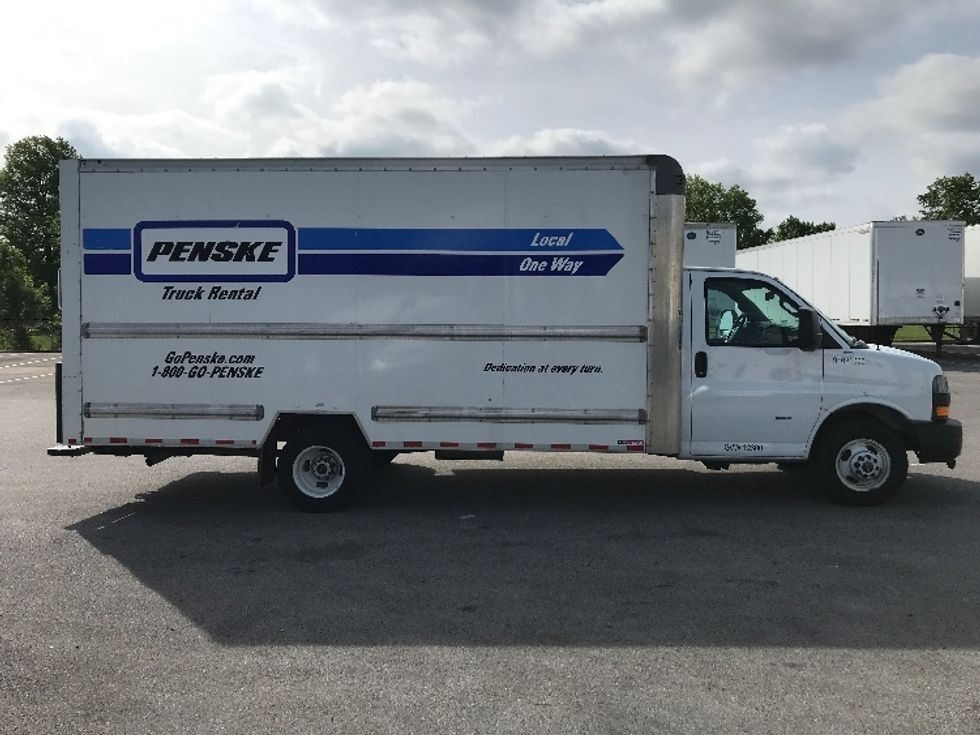 Light Duty Box Truck-Light and Medium Duty Trucks-GMC-2021-Savana G33903-Louisville-KY-74,299\n\t\tmiles-$ 32,250 - Image 14