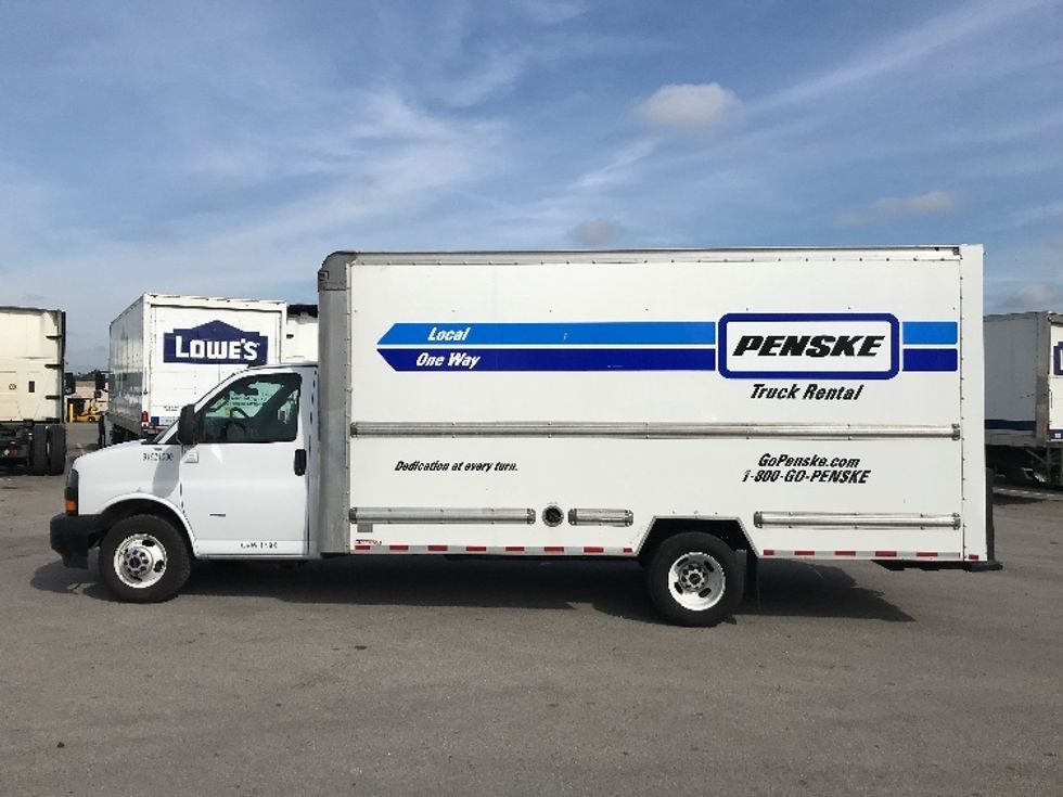 Light Duty Box Truck-Light and Medium Duty Trucks-GMC-2021-Savana G33903-Louisville-KY-74,299\n\t\tmiles-$ 32,250 - Image 4