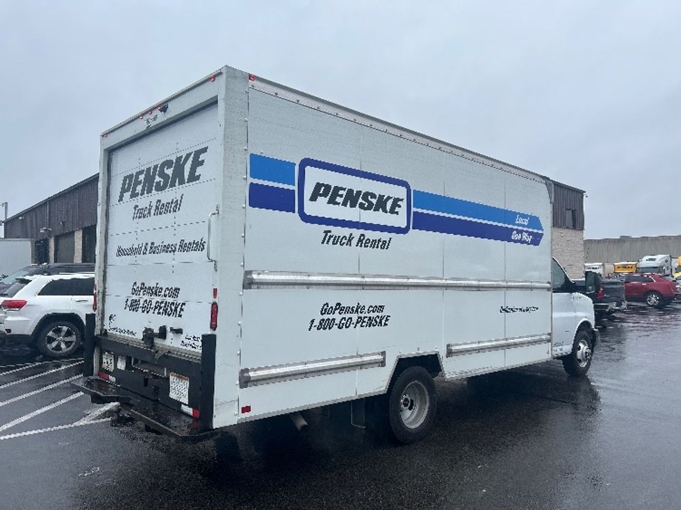 Light Duty Box Truck-Light and Medium Duty Trucks-GMC-2021-Savana G33903-Louisville-KY-90,838\n\t\tmiles-$ 28,250 - Image 12