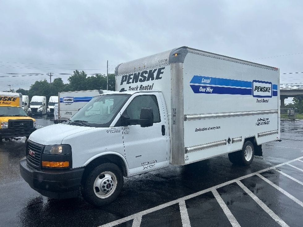 Light Duty Box Truck-Light and Medium Duty Trucks-GMC-2021-Savana G33903-Louisville-KY-90,838\n\t\tmiles-$ 28,250 - Image 3