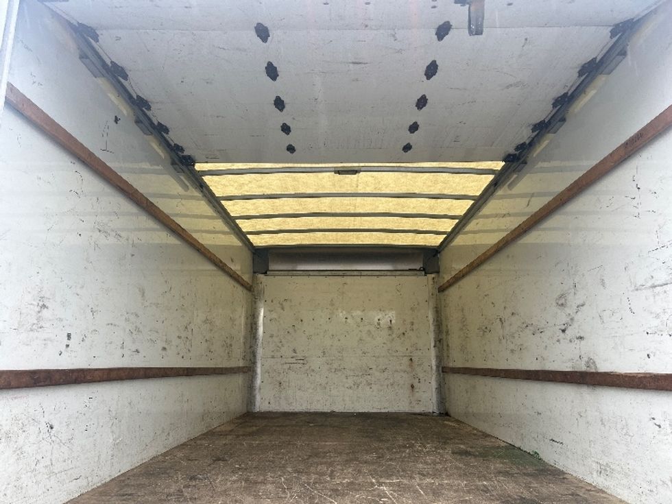 Light Duty Box Truck-Light and Medium Duty Trucks-GMC-2021-Savana G33903-Louisville-KY-90,838\n\t\tmiles-$ 28,250 - Image 7