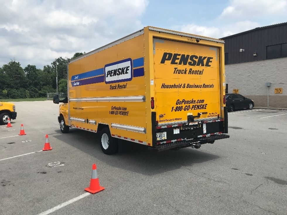 Light Duty Box Truck-Light and Medium Duty Trucks-GMC-2021-Savana G33903-Louisville-KY-95,691\n\t\tmiles-$ 26,250 - Image 6