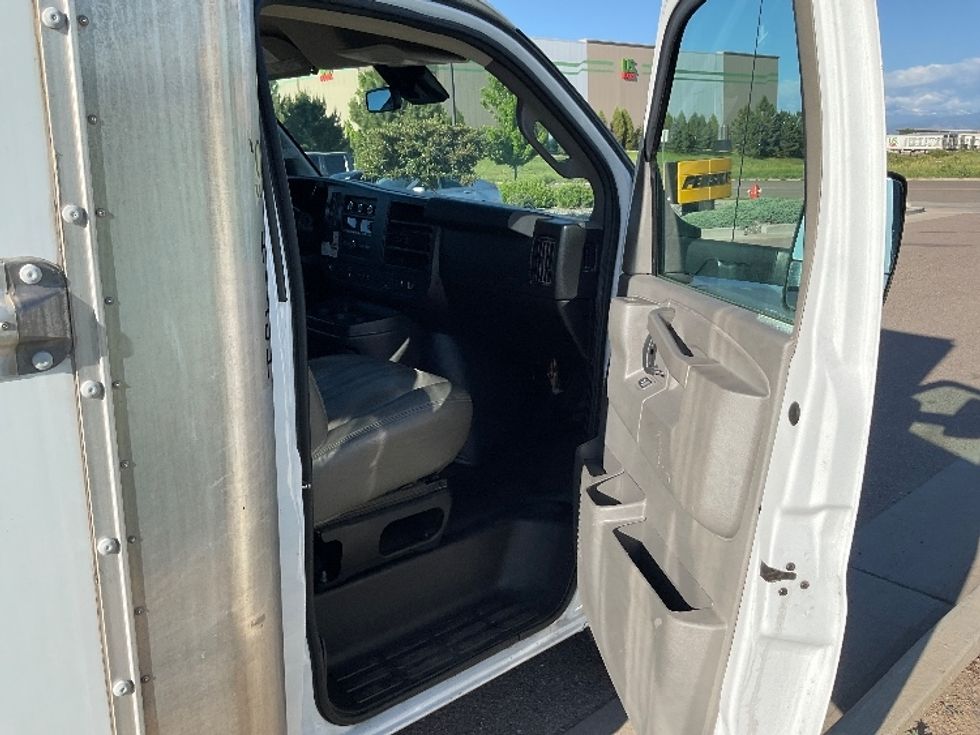 Light Duty Box Truck-Light and Medium Duty Trucks-GMC-2021-Savana G33903-Loveland-CO-89,253\n\t\tmiles-$ 31,250 - Image 20