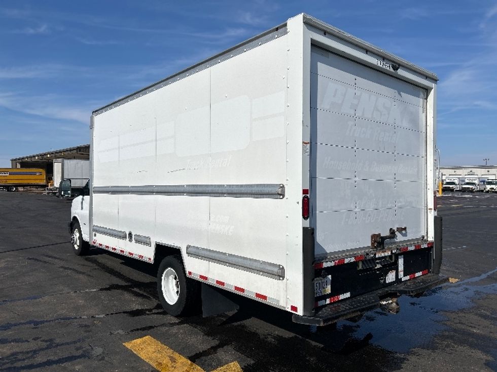 Light Duty Box Truck-Light and Medium Duty Trucks-GMC-2021-Savana G33903-Lowell-AR-118,339\n\t\tmiles-$ 27,000 - Image 5