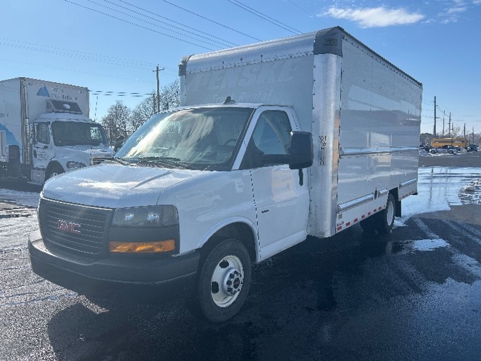 Light Duty Box Truck-Light and Medium Duty Trucks-GMC-2021-Savana G33903-Lowell-AR-90,701\n\t\tmiles-$ 30,250 - Image 3