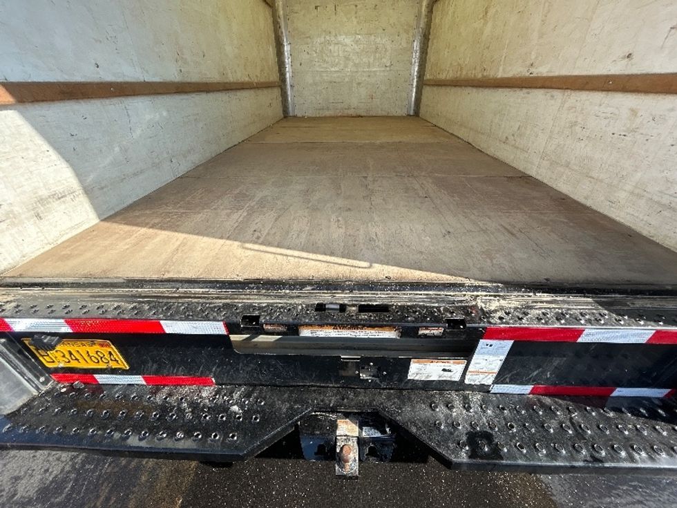 Light Duty Box Truck-Light and Medium Duty Trucks-GMC-2021-Savana G33903-Lowell-AR-90,701\n\t\tmiles-$ 30,250 - Image 8