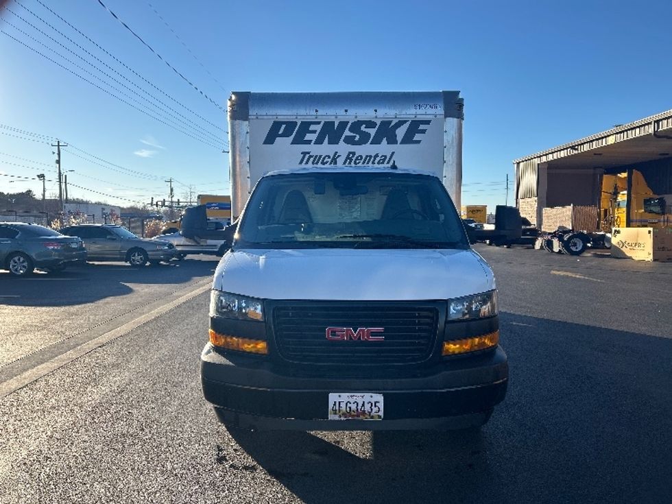 Light Duty Box Truck-Light and Medium Duty Trucks-GMC-2021-Savana G33903-Lowell-AR-94,700\n\t\tmiles-$ 29,750 - Image 2