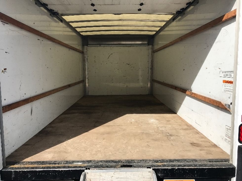 Light Duty Box Truck-Light and Medium Duty Trucks-GMC-2021-Savana G33903-Lowell-AR-96,930\n\t\tmiles-$ 29,500 - Image 10