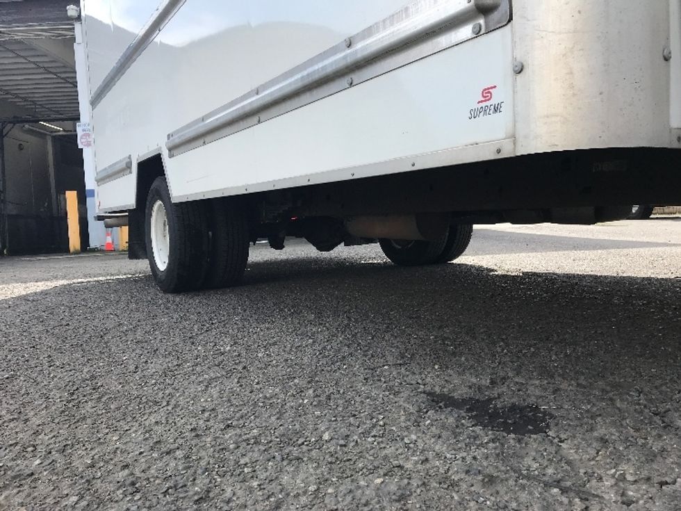 Light Duty Box Truck-Light and Medium Duty Trucks-GMC-2021-Savana G33903-Lowell-AR-96,930\n\t\tmiles-$ 29,500 - Image 14