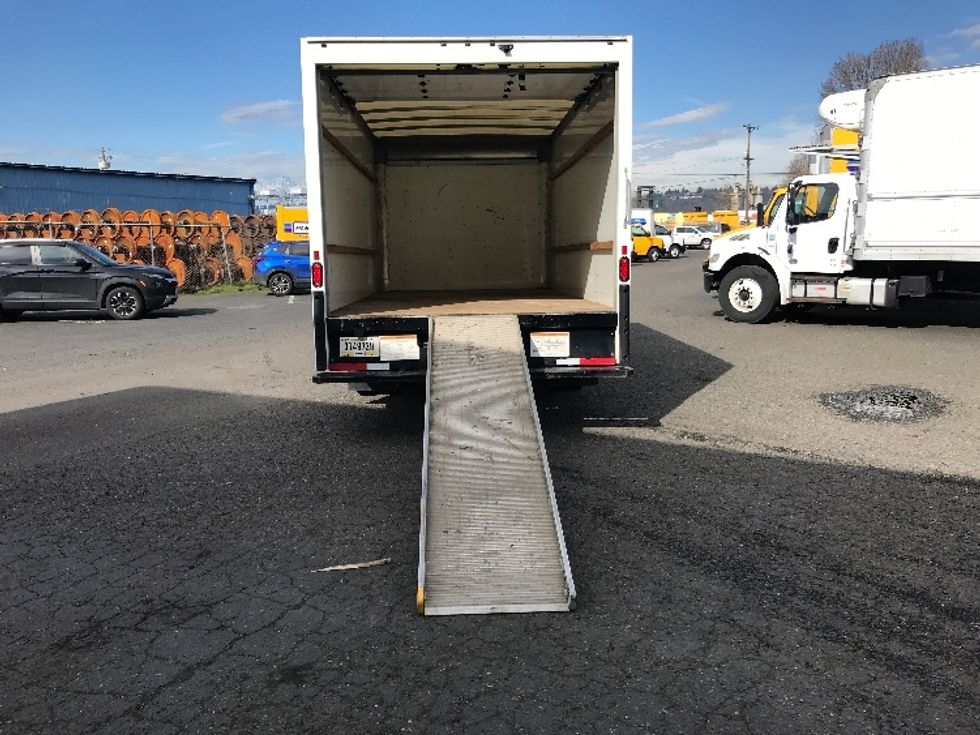 Light Duty Box Truck-Light and Medium Duty Trucks-GMC-2021-Savana G33903-Lowell-AR-96,930\n\t\tmiles-$ 29,500 - Image 9