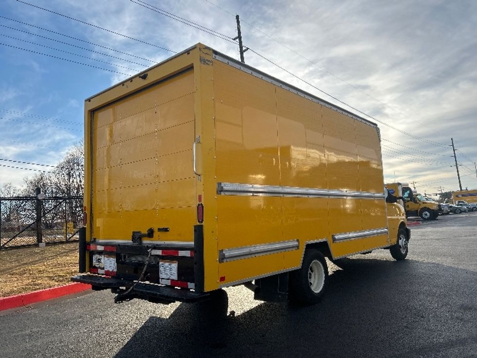 Light Duty Box Truck-Light and Medium Duty Trucks-GMC-2021-Savana G33903-Lowell-AR-99,489\n\t\tmiles-$ 26,250 - Image 11