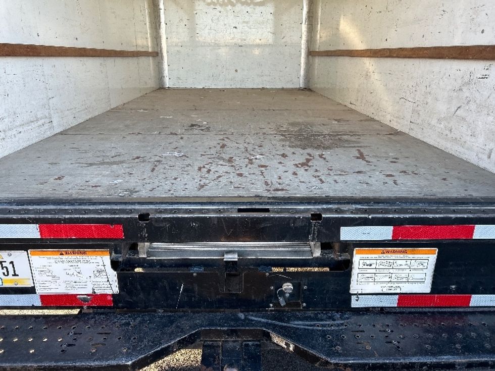 Light Duty Box Truck-Light and Medium Duty Trucks-GMC-2021-Savana G33903-Lowell-AR-99,489\n\t\tmiles-$ 26,250 - Image 8