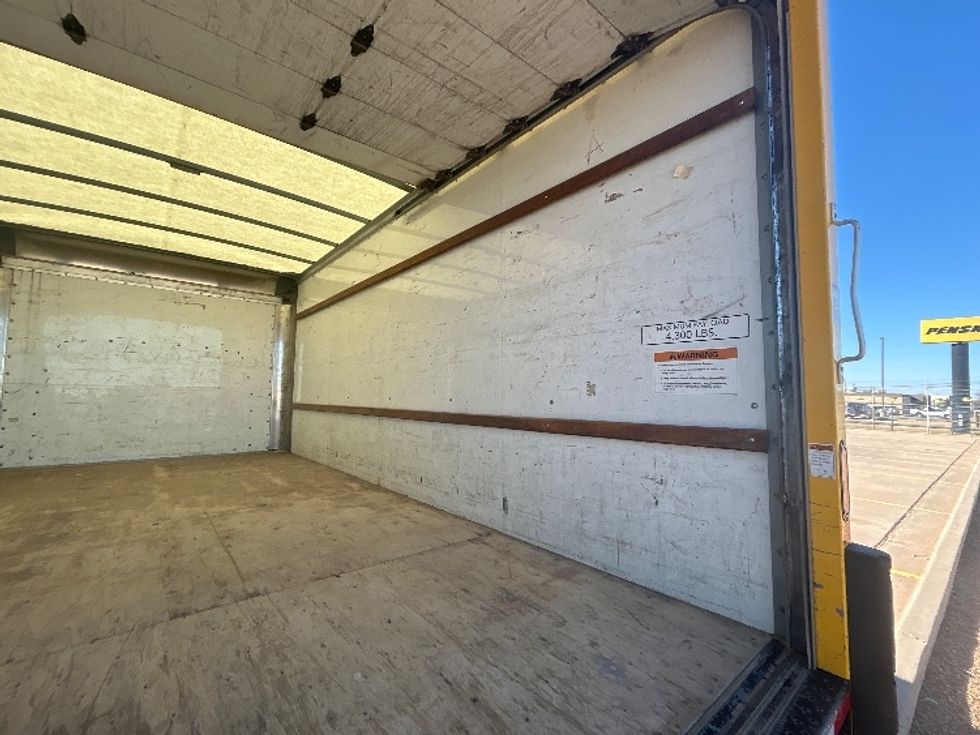 Light Duty Box Truck-Light and Medium Duty Trucks-GMC-2021-Savana G33903-Lubbock-TX-102,802\n\t\tmiles-$ 26,000 - Image 12