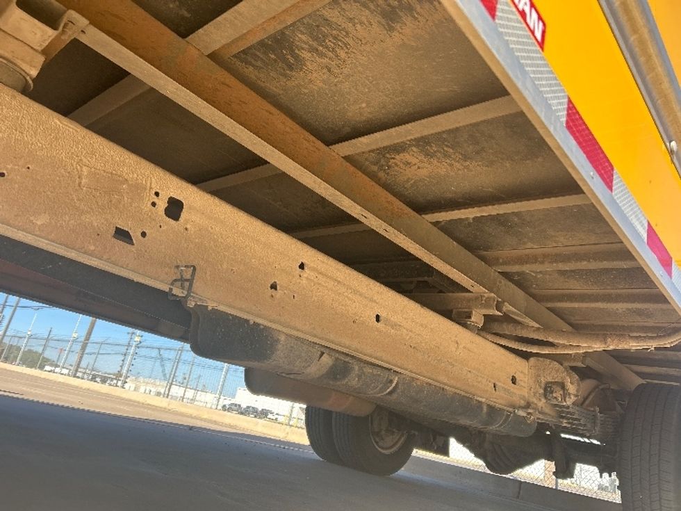 Light Duty Box Truck-Light and Medium Duty Trucks-GMC-2021-Savana G33903-Lubbock-TX-102,802\n\t\tmiles-$ 26,000 - Image 5