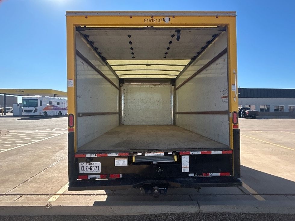 Light Duty Box Truck-Light and Medium Duty Trucks-GMC-2021-Savana G33903-Lubbock-TX-102,802\n\t\tmiles-$ 26,000 - Image 8