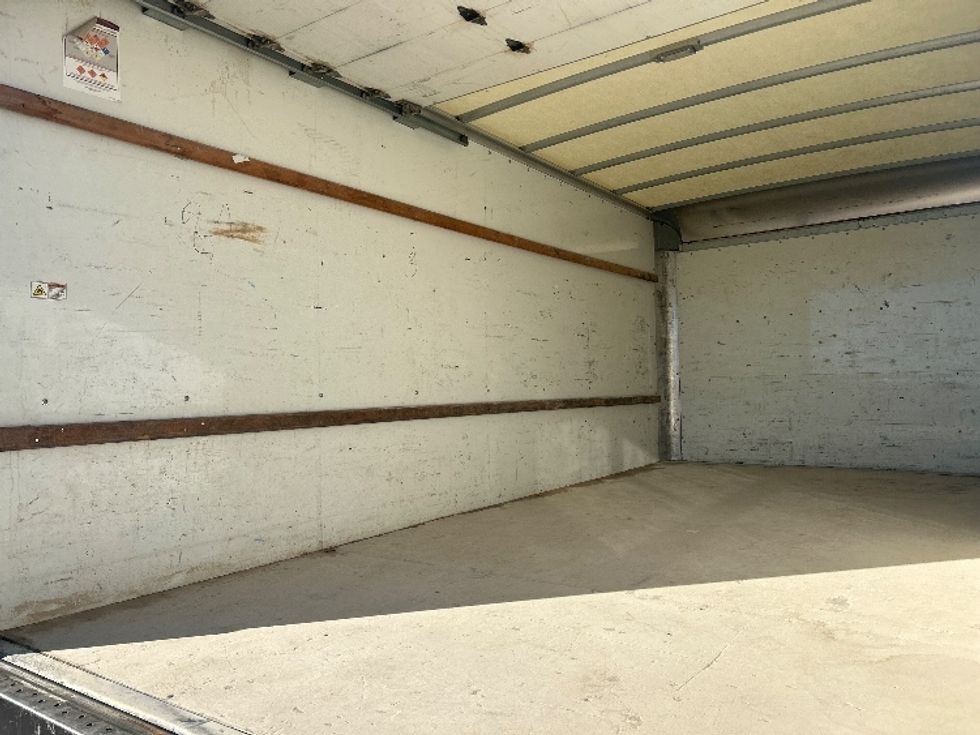 Light Duty Box Truck-Light and Medium Duty Trucks-GMC-2021-Savana G33903-Lubbock-TX-105,632\n\t\tmiles-$ 28,750 - Image 11