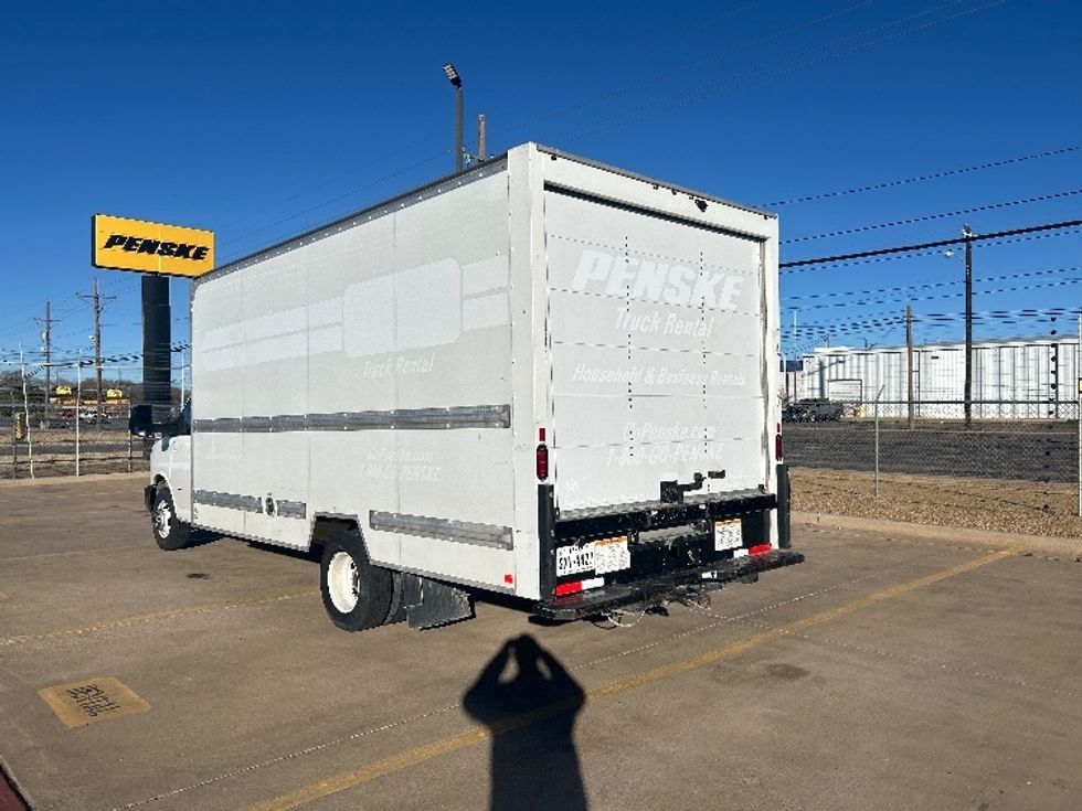 Light Duty Box Truck-Light and Medium Duty Trucks-GMC-2021-Savana G33903-Lubbock-TX-105,632\n\t\tmiles-$ 28,750 - Image 6