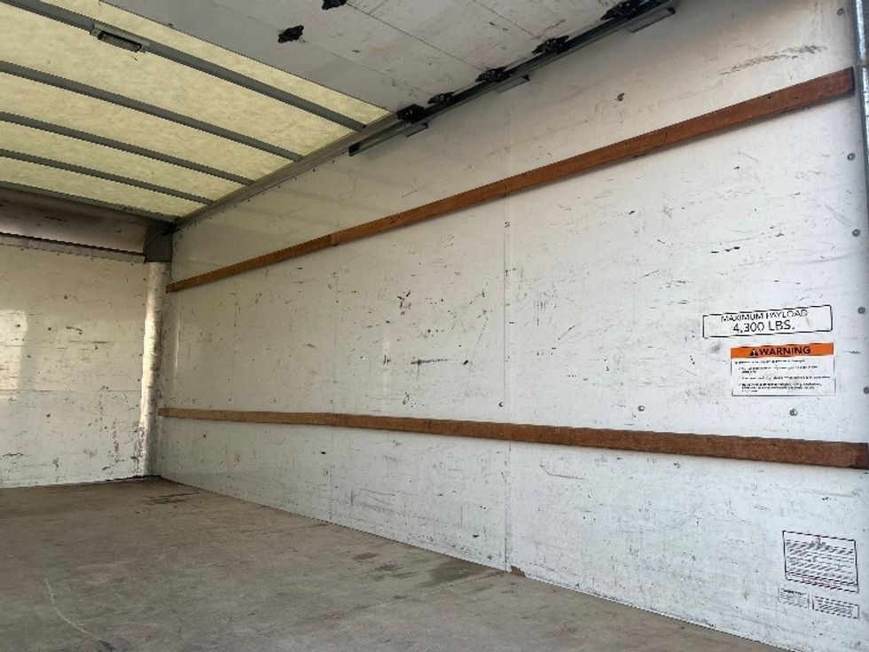 Light Duty Box Truck-Light and Medium Duty Trucks-GMC-2021-Savana G33903-Lubbock-TX-109,648\n\t\tmiles-$ 28,250 - Image 12