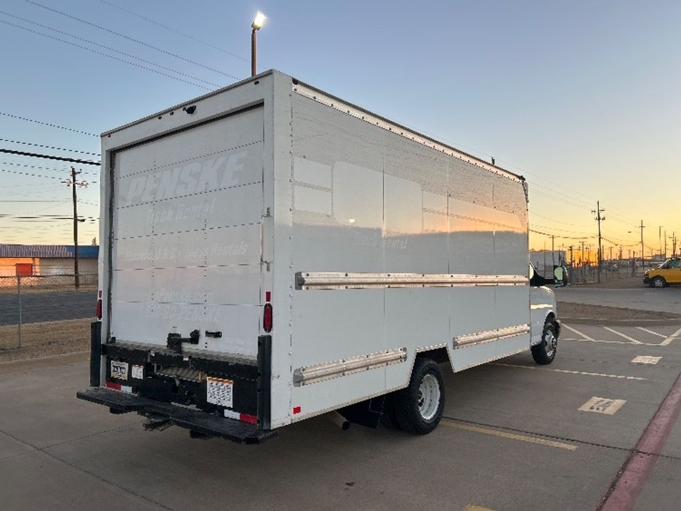 Light Duty Box Truck-Light and Medium Duty Trucks-GMC-2021-Savana G33903-Lubbock-TX-109,648\n\t\tmiles-$ 28,250 - Image 13