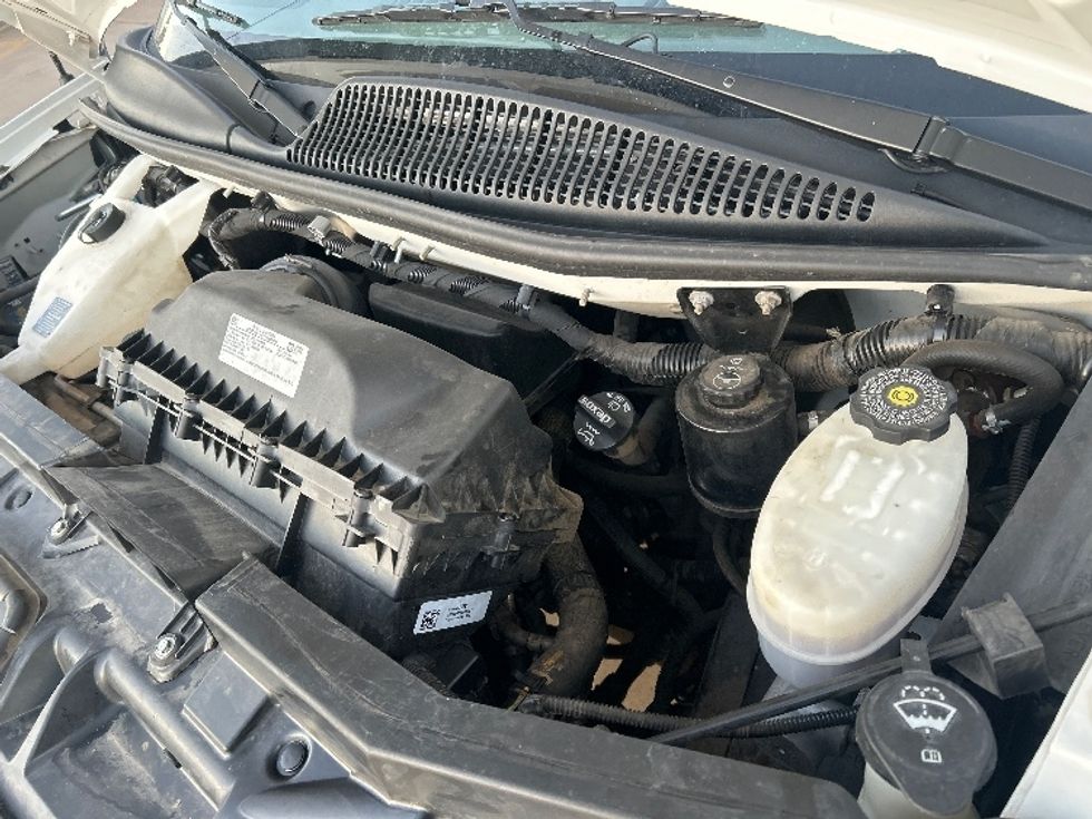 Light Duty Box Truck-Light and Medium Duty Trucks-GMC-2021-Savana G33903-Lubbock-TX-109,648\n\t\tmiles-$ 28,250 - Image 24