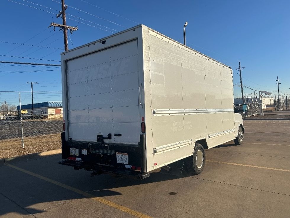 Light Duty Box Truck-Light and Medium Duty Trucks-GMC-2021-Savana G33903-Lubbock-TX-85,862\n\t\tmiles-$ 31,500 - Image 13