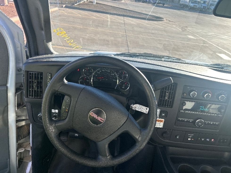 Light Duty Box Truck-Light and Medium Duty Trucks-GMC-2021-Savana G33903-Lubbock-TX-85,862\n\t\tmiles-$ 31,500 - Image 18