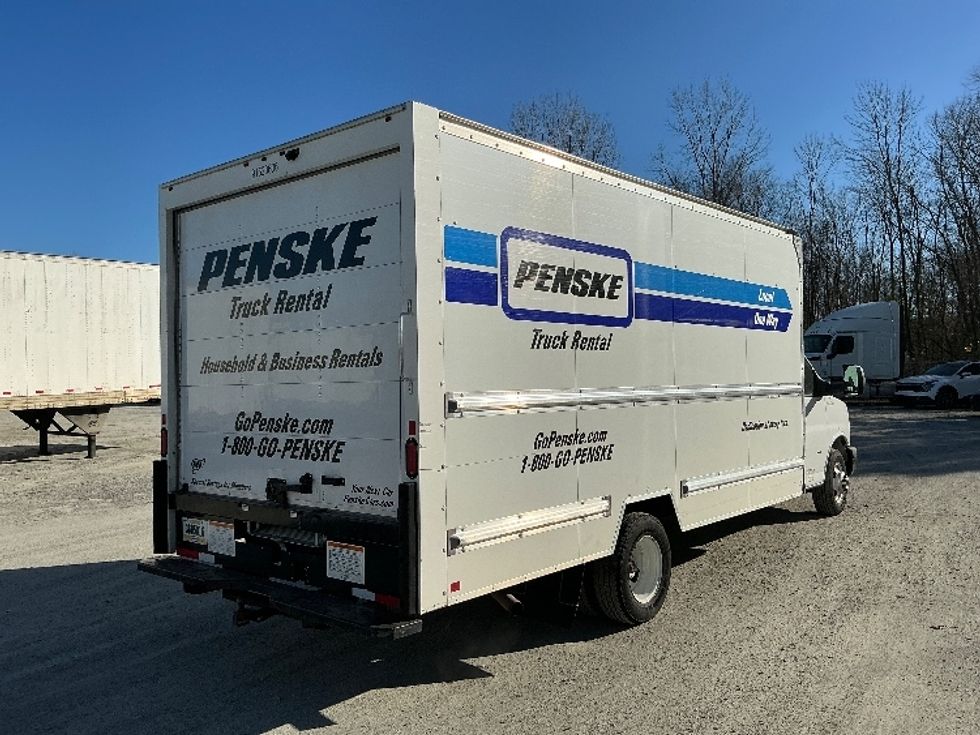 Light Duty Box Truck-Light and Medium Duty Trucks-GMC-2021-Savana G33903-Macon-GA-117,334\n\t\tmiles-$ 28,750 - Image 13