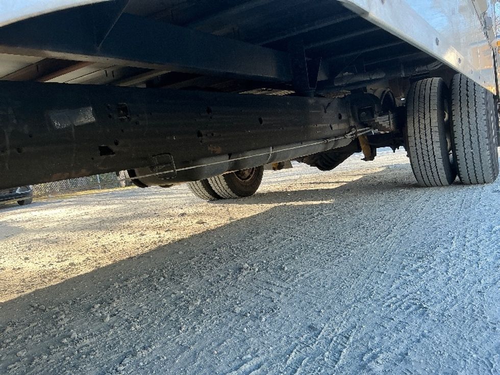 Light Duty Box Truck-Light and Medium Duty Trucks-GMC-2021-Savana G33903-Macon-GA-117,334\n\t\tmiles-$ 28,750 - Image 5