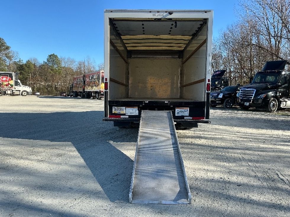 Light Duty Box Truck-Light and Medium Duty Trucks-GMC-2021-Savana G33903-Macon-GA-117,334\n\t\tmiles-$ 28,750 - Image 9