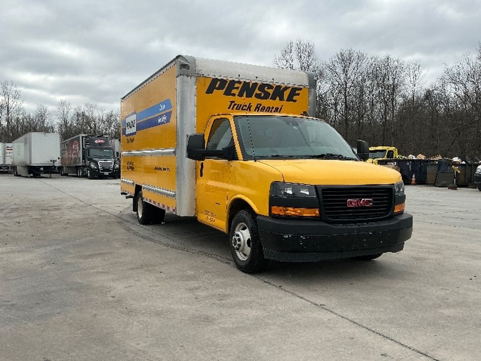 Light Duty Box Truck-Light and Medium Duty Trucks-GMC-2021-Savana G33903-Macon-GA-89,663\n\t\tmiles-$ 29,000 - Image 1