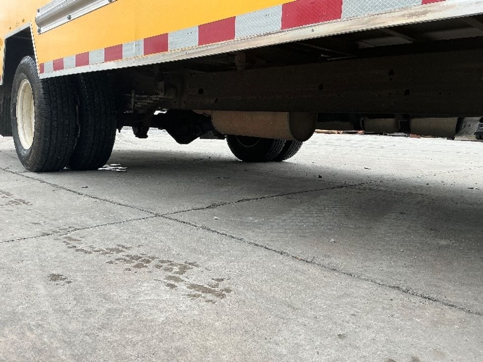 Light Duty Box Truck-Light and Medium Duty Trucks-GMC-2021-Savana G33903-Macon-GA-89,663\n\t\tmiles-$ 29,000 - Image 14