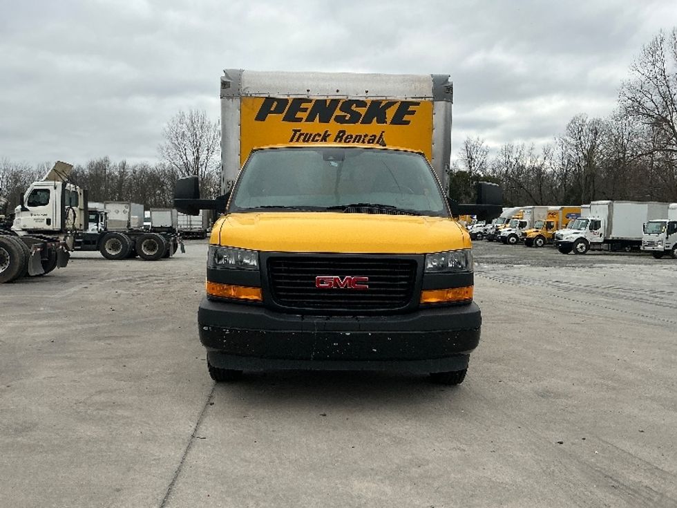 Light Duty Box Truck-Light and Medium Duty Trucks-GMC-2021-Savana G33903-Macon-GA-89,663\n\t\tmiles-$ 29,000 - Image 2