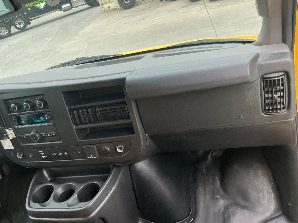 Light Duty Box Truck-Light and Medium Duty Trucks-GMC-2021-Savana G33903-Macon-GA-89,663\n\t\tmiles-$ 29,000 - Image 21