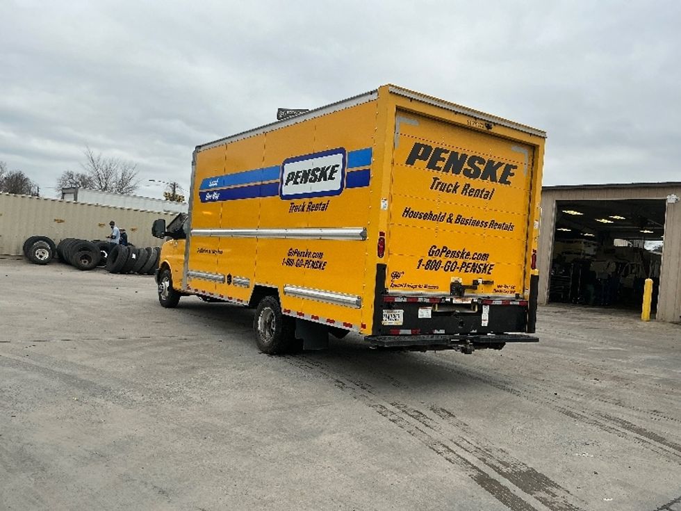 Light Duty Box Truck-Light and Medium Duty Trucks-GMC-2021-Savana G33903-Macon-GA-89,663\n\t\tmiles-$ 29,000 - Image 6