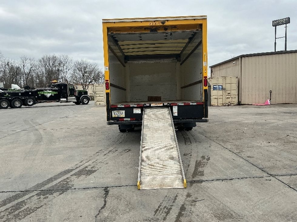 Light Duty Box Truck-Light and Medium Duty Trucks-GMC-2021-Savana G33903-Macon-GA-89,663\n\t\tmiles-$ 29,000 - Image 9