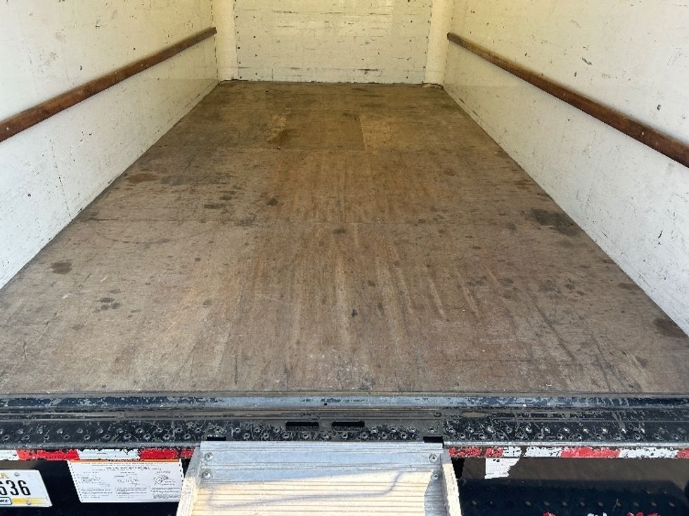 Light Duty Box Truck-Light and Medium Duty Trucks-GMC-2021-Savana G33903-Madison-AL-105,692\n\t\tmiles-$ 30,000 - Image 10