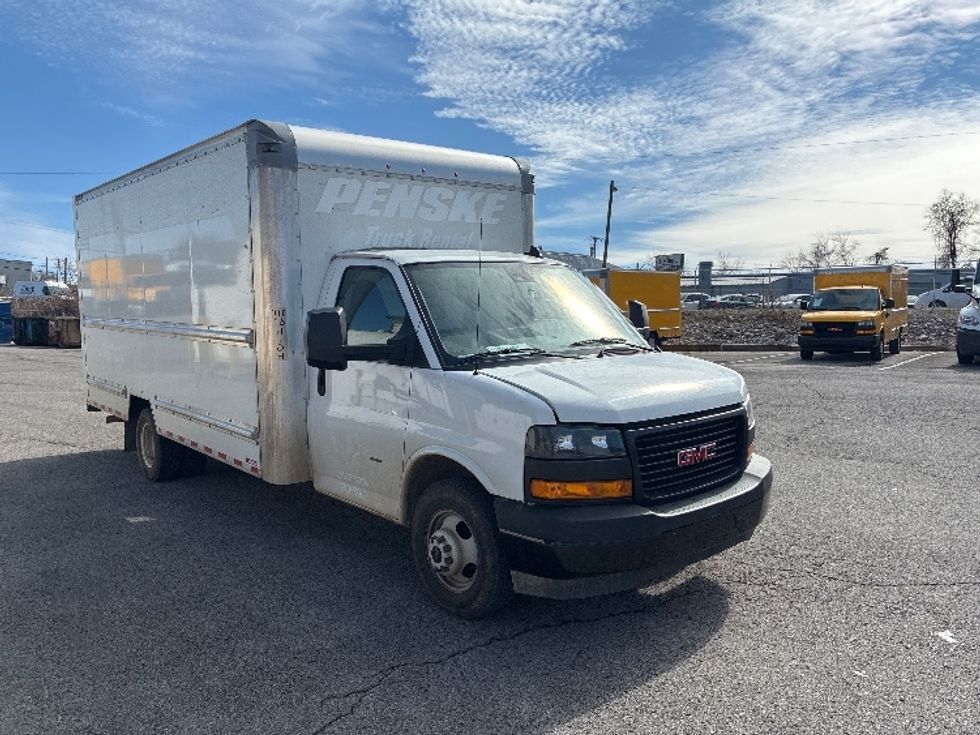 Light Duty Box Truck-Light and Medium Duty Trucks-GMC-2021-Savana G33903-Madison-AL-112,485\n\t\tmiles-$ 28,500 - Image 1